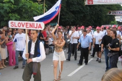 dezela_ima_noge