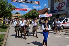 Parade_Guca09