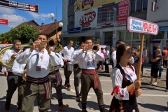 Parade_Guca11