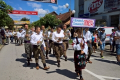 Parade_Guca15