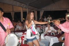 guca_2010_trumpet_wisitors_004